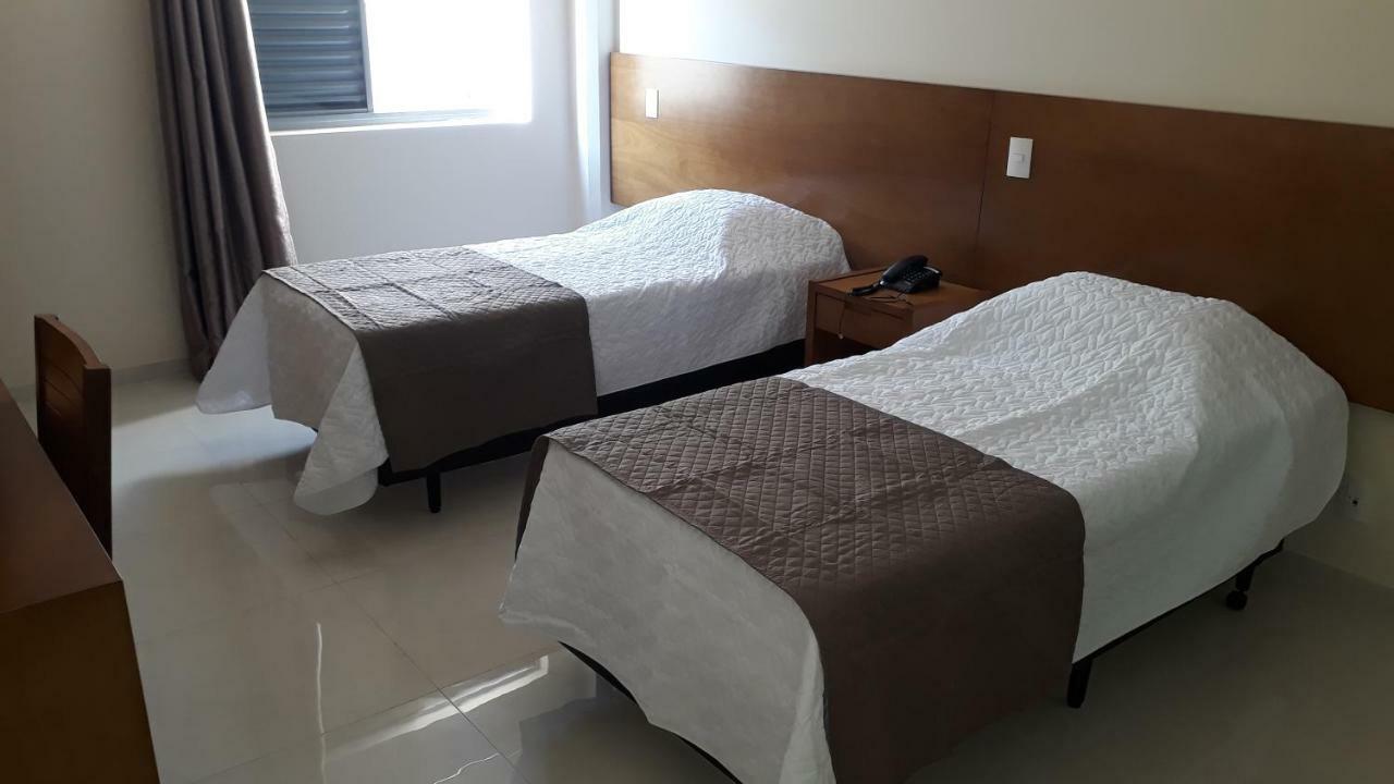 Campos Altos Palace Hotel Bagian luar foto