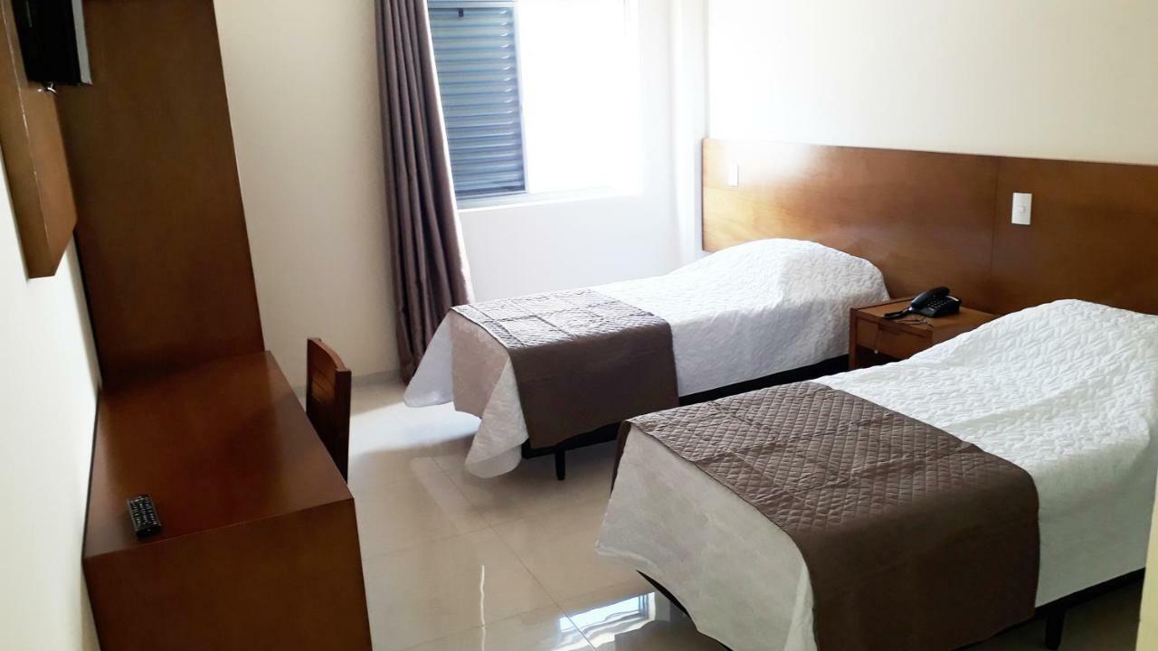 Campos Altos Palace Hotel Bagian luar foto