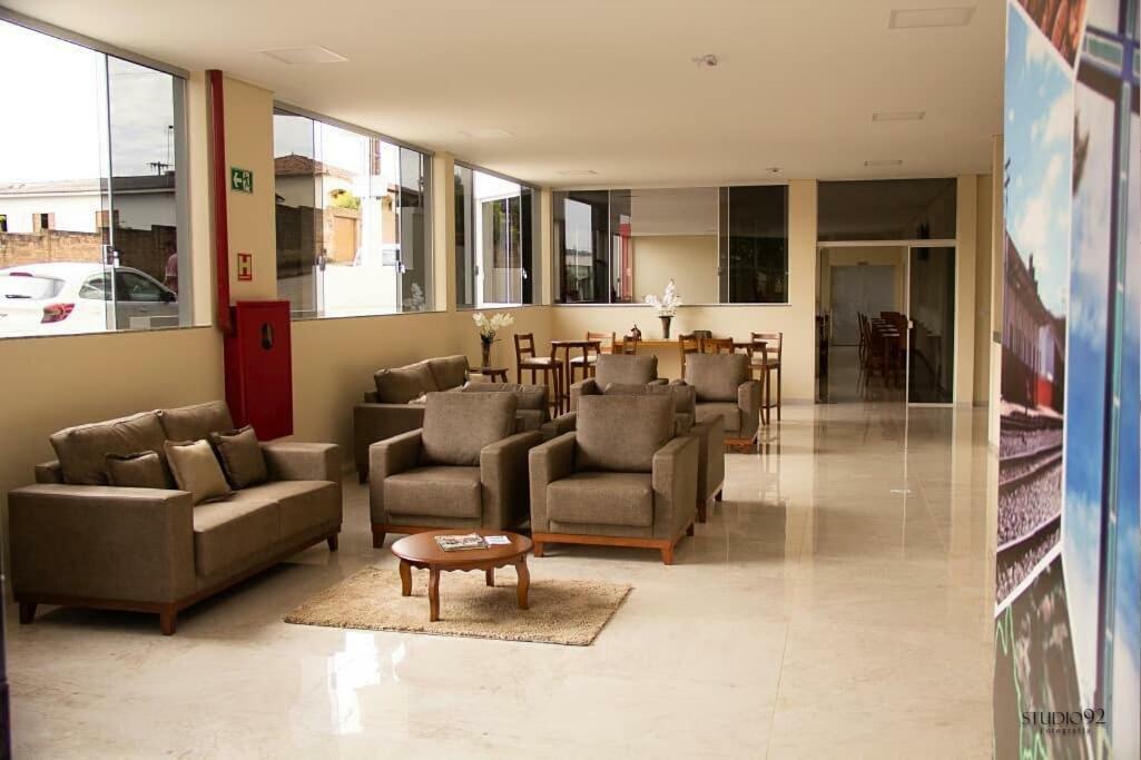 Campos Altos Palace Hotel Bagian luar foto